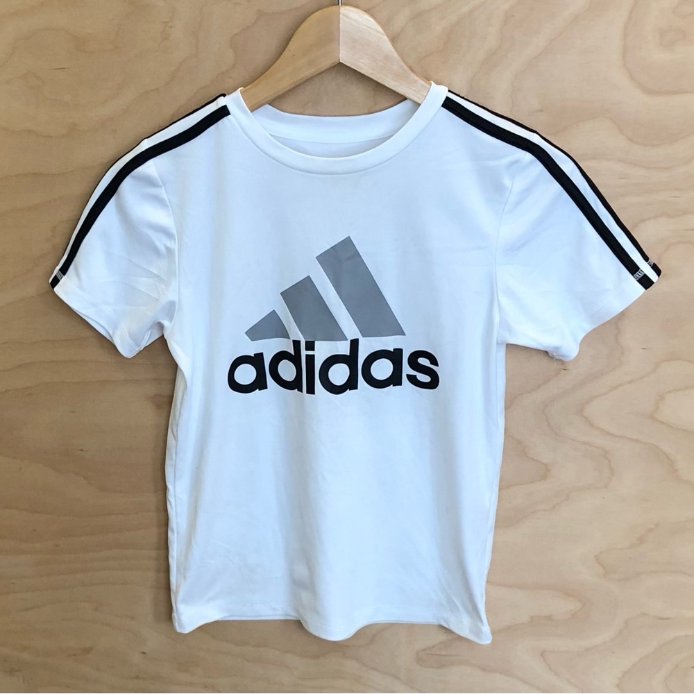 Adidas Logo Short Sleeve Tee White Gray Navy Stripes Youth Small.